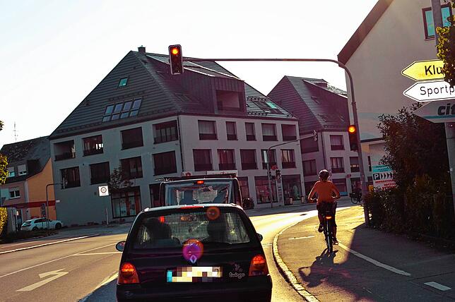 Bild 2: Wer ist schneller am Ziel? Wir haben die neue und alte Strecke der B 31 getestet