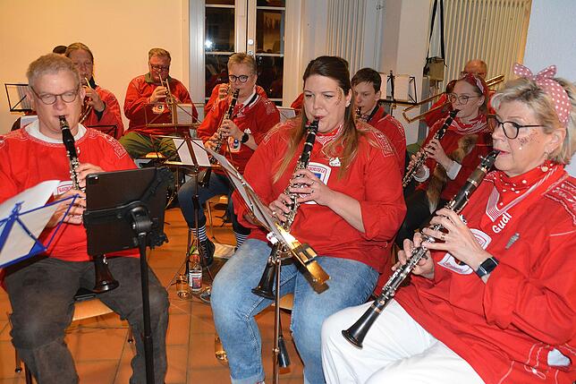 Bild 19: Bad Dürrheim: Feierlaune beim Narrenzunftball