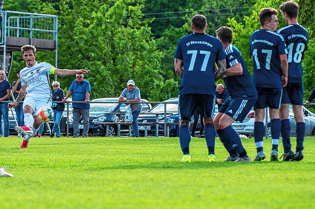 Bild 15: Spvgg. Wutöschingen bezwingt den SV Obersäckingen mit 2:1 &ndash; wir haben Bilder!