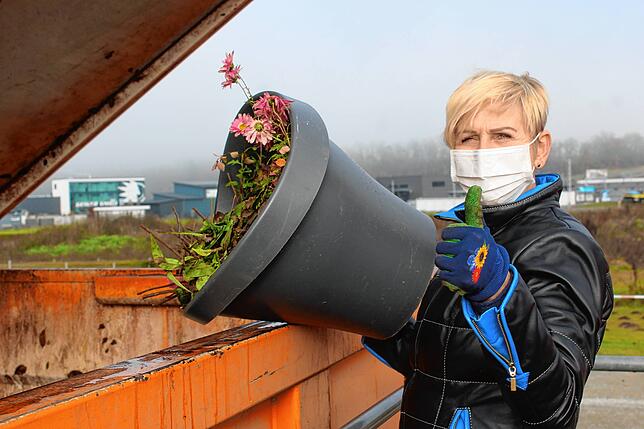 Veronika Holz hatte noch Ende November ihre Gartenabfälle zum Recyclinghof gebracht. Bis März kann dort kein Grünmüll entsorgt werden.