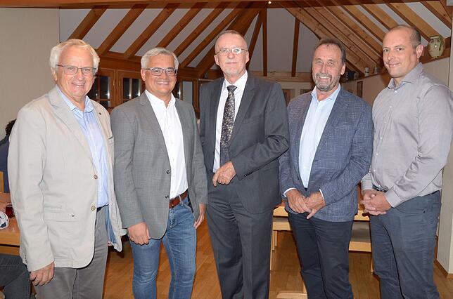 „I mein‘ halt“-Moderator Ernst Arnegger mit seinen Gästen Michael Lissner, Stefan Andelfinger, Dietmar Bitzenhofer und ...