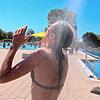 Im Freibad planschen trotz Corona? Aber ja! Ein Besuch im Höhenfreibad Gottmadingen zeigt aber, dass viel weniger Besucher vor Ort sind ...