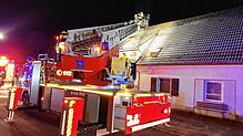 Die Feuerwehr Pfullendorf rückt zu einem Kaminschwelbrand eines Wohnhauses in Sylvenstal aus. Verletzt wird dabei niemand.