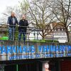 Auf dem Dach der Tiefgarage: Gerd Jacobshagen (links) und Michael Schüz sind Erbbaurechtsnehmer in der Tiefgarage Viehmarktplatz. Mit ...