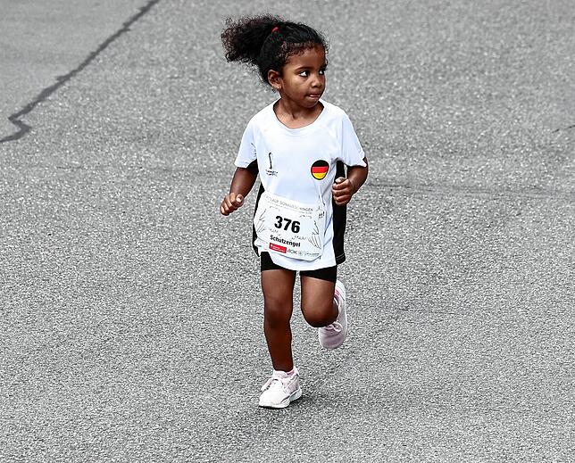 Bild 28: Stadtlauf durch die Donaueschinger Innenstadt kommt gut an
