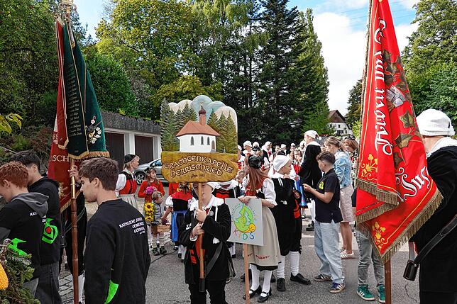 Bild 19: Erntedankfestumzug in Görwihl: Danke! Für die gute Ernte und für das schöne Wetter