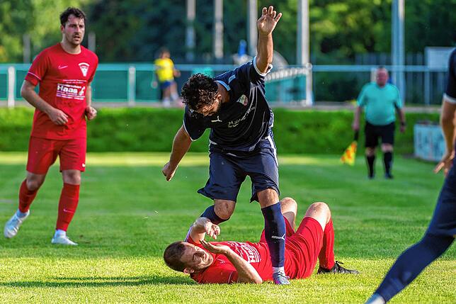 Bild 24: VfB Waldshut verliert gegen den SV RW Ballrechten-Dottingen mit 1:3 &ndash; wir haben Bilder!