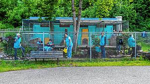 Die Mitglieder haben die Auffangstation im Jubiläumsjahr 2020 noch einmal herausgeputzt. Mittlerweile sieht man der 1966 erbauten ...