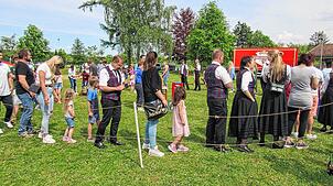 Der Hammellauf ist der Höhepunkt beim Rengetsweiler Waldfest, der am Sonntag, 11. Mai um 15.30 Uhr startet. Bei Vorläufen gibt es ...