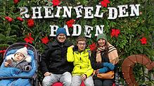 Der Rheinfelder Weihnachtsmarkt hält für Klein und Groß ein vielfältiges Angebot bereit, das gut ankommt. Bilder: Petra Wunderle