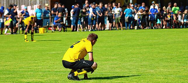 Bild 21: SV Karsau schießt sich mit 14:0 bei der Spvgg. Utzenfeld zum Titel &ndash; und wir haben Bilder!