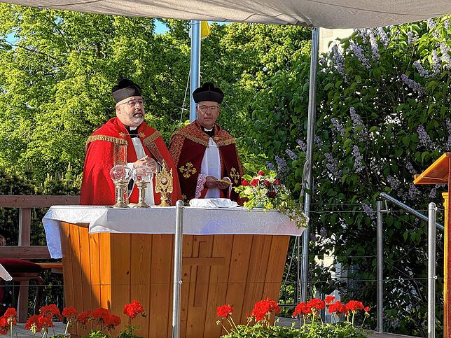 Bild 11: Zweihundert Reiter beim Limpacher Georgiritt
