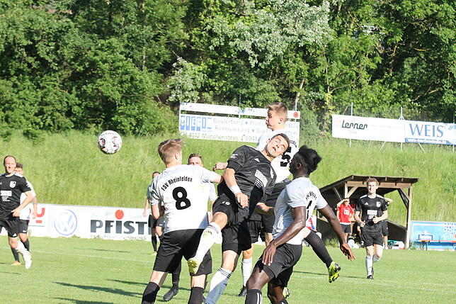 Bild 5: FSV Rheinfelden verliert Abstiegsduell beim VfR Bad Bellingen &ndash; wir haben die Bilder!