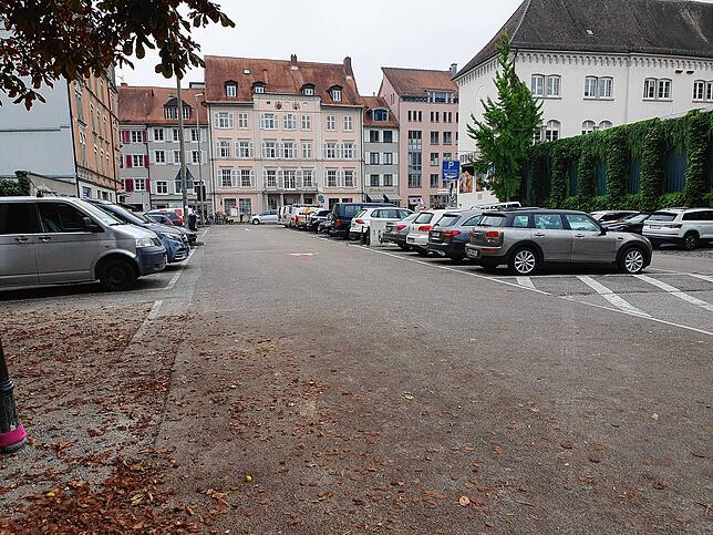 Der zentrale Stephansplatz ist bei Autofahrern zum Abstellen ihrer Fahrzeuge beliebt.