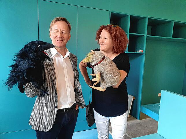 Voller Vorfreude: Am Ende der langen Sanierungszeit des Kornhauses blicken OB Frank und Kulturamtsleiterin Kerstin Simon mit großer ...