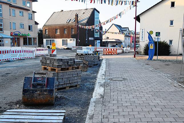 Die B34-Baustelle in Ludwigshafen. Die Bushaltestelle ist umgebaut.