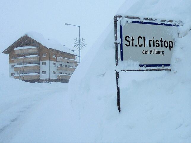 Der Arlberger Skiort St. Christoph im Schnee