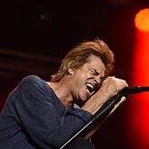 Campino von den Toten Hosen braucht sich vor den Foo Fighters nicht zu verstecken.