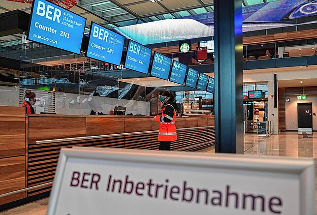 Bild 4: Berlins Flughafen ist fertig. Oder immerhin fast fertig. Heute wird er jedenfalls eröffnet