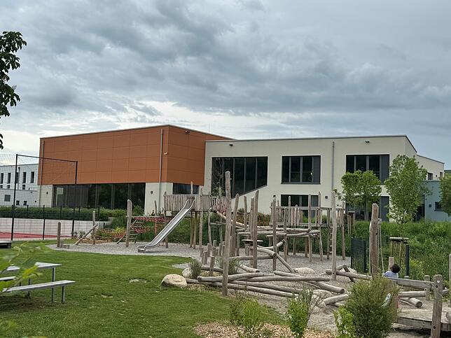 Für die Sekundarstufe 2 der Alemannenschule wurde ein neues Schulhaus gebaut.