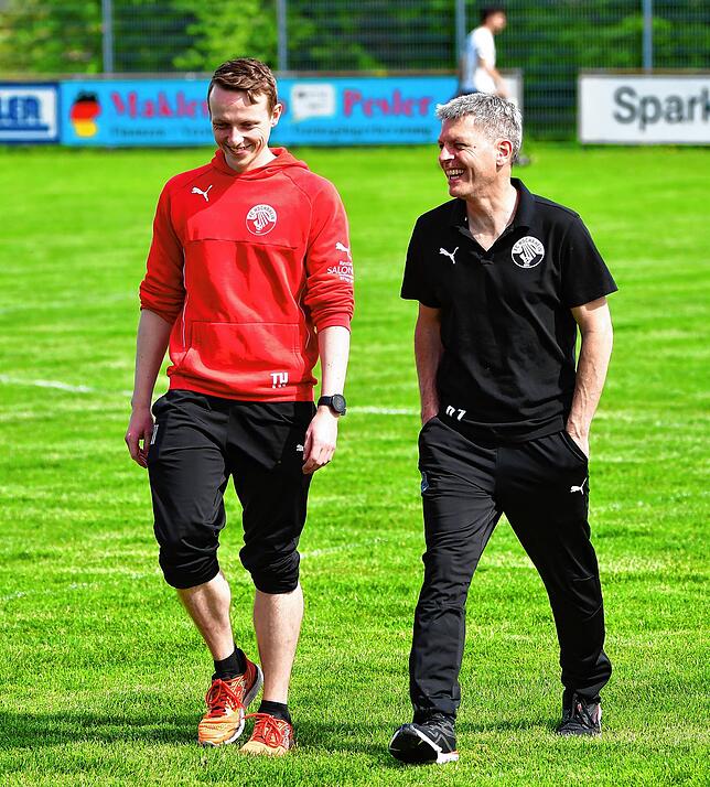 Zwei, die sich verstehen: Thomas Halmer (links) und sein Co-Trainer Dirk Zipfel arbeiten in der zweiten Saison zusammen.