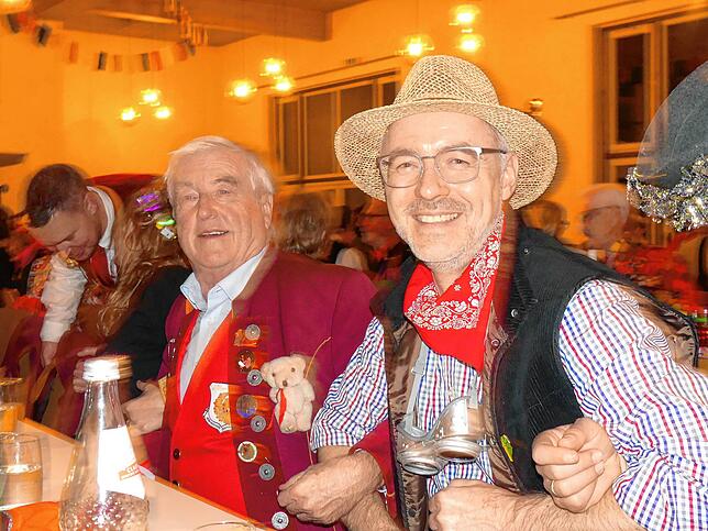 Bild 22: So bunt war der ‚Bär in der Bütt‘ in Bermatingen: Die besten Bilder vom traditionsreichen Event