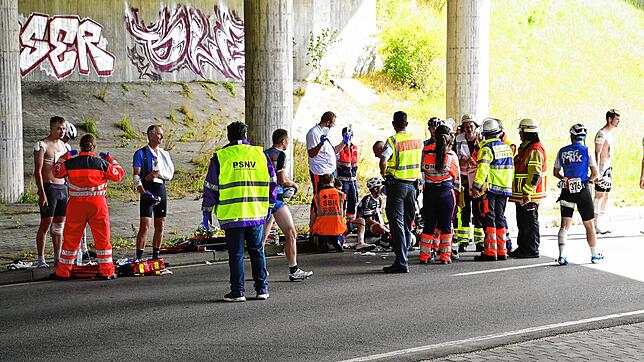 Bild : Staatsanwaltschaft ermittelt nach Massensturz beim Radrennen „Riderman“