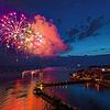 Obwohl das Feuerwerk wegen einer Unwetterwarnung von Samstag auf Sonntag verschoben wurde, sprechen die Veranstalter und ...