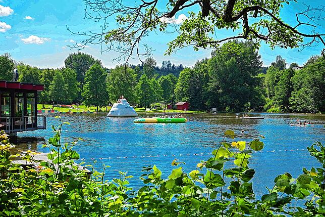 Der Klosterweiher ist ein beliebter Badesee in St. Georgen.