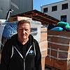 Der 63-jährige ukrainische Lastwagenfahrer Vladimir Kulagin holte mit Unterstützung seiner Chefs Janina und Rolf Sperisen aus Stühlingen ...