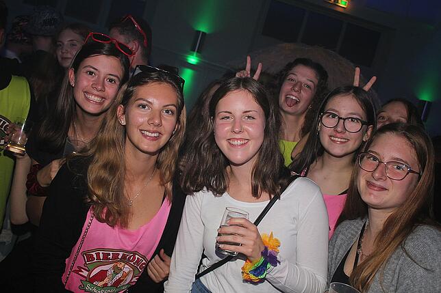 Bild 9: Bilder der großen Feuerwehr Meets Malle-Party in Furtwangen (Teil1)