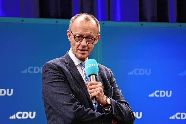 Bild 12: Friedrich Merz in Singen: Alle Bilder vom Wahlkampf-Auftritt und den Gegendemonstranten
