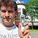 Unser Reporter Moritz Stein ist mit dem Thermometer unterwegs. Dabei kommt er hier am Ebertplatz auch ins Schwitzen.