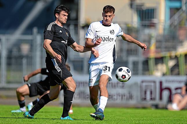 Bild 36: SV 08 Laufenburg unterliegt Tabellenführer FC Teningen mit 0:1 – und wir haben Fotos!