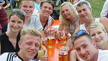 Bild : Bilder: Heißes Sommerfest in Engelswies mit Blaskapelle Peng