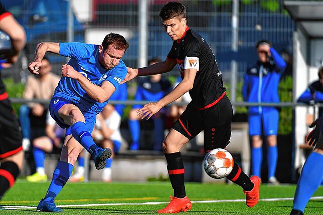 Bild 26: TuS Efringen-Kirchen gleicht in letzter Minute zum 3:3 gegen FC RW Weilheim aus &ndash; wir haben Bilder!