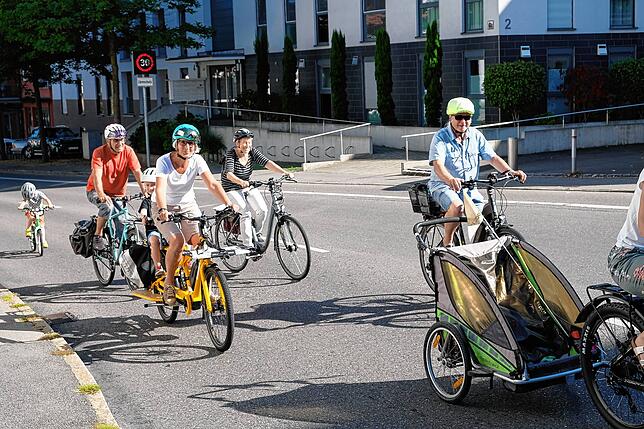 Bild 3: Bilder von der Fahrraddemo in Friedrichshafen