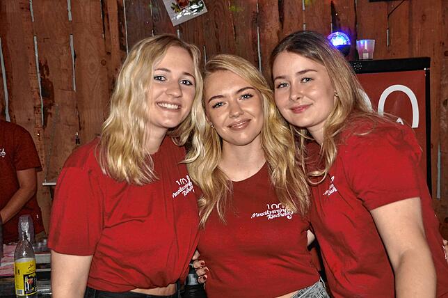 Bild 33: Vollgasstimmung war bei der Dirndl- und Lederhosenparty in Leimbach