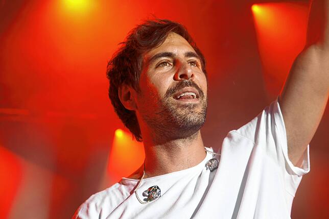 Als Sommertyp ist Max Giesinger ein großer Fan von Open-Air-Konzerten. Hier ist er 2022 beim Open Air in Meersburg zu sehen.