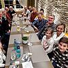 Bürgermeister Ulrich Krieger (links) stellte sich in Luttingen anlässlich der Bürgermeisterwahl den Fragen der Bürger.