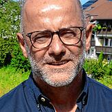 Mit großen Solarparks könne man Klimaschutz und wirtschaftlichen Ertrag vereinen, sagt UWG-Fraktionschef Joachim Mutschler.