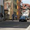 Noch teilen sich Fußgänger, Fahrradfahrer und Autos die Hafenstraße. Künftig wird der motorisierte Individualverkehr aus der ...