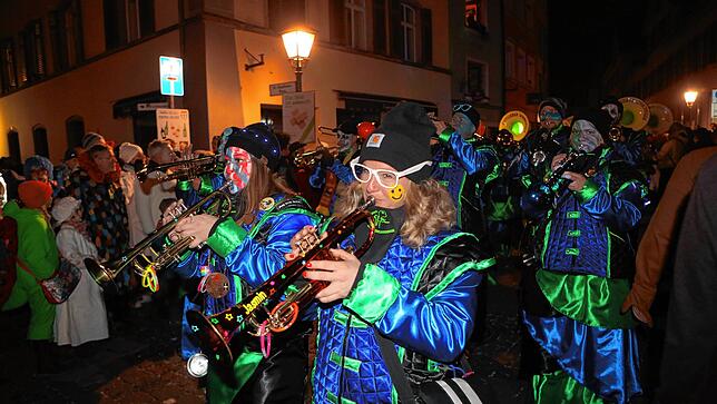 Bild 10: Schmotziger Dunschtig: Hier spielt die (Guggen-)Musik in Konstanz