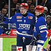 Jubel bei den Schwenningern (von links) Boaz Bassen, Philip Feist und Daniel Neumann im Spiel gegen Bremerhaven.