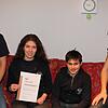 Die DLRG-Ortsgruppe Hubertshofen in neuem Outfit : Vorsitzender David Preis, Tamara Fesenmeyer ist zehn Jahre Mitglied, Jan Grimm ist ...