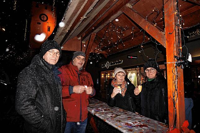 Bild 16: Weihnachtsmarkt macht einfach Spaß: Die schönsten Bilder aus Waldshut vom Samstagabend