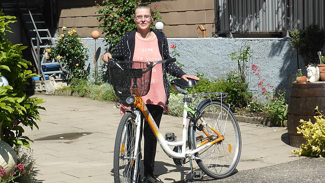 Simone Schulz ist in Singen am liebsten mit dem Fahrrad unterwegs.
