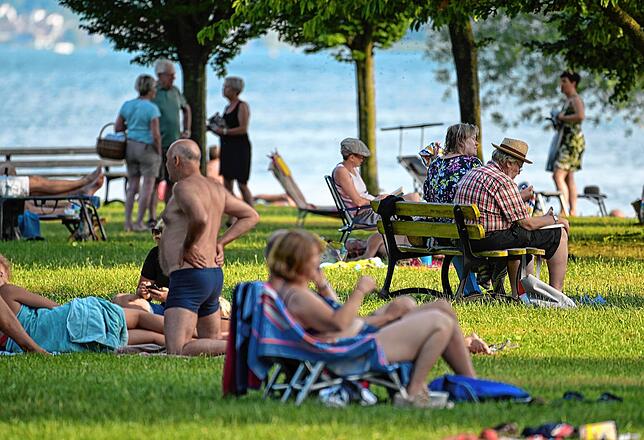 Sobald es wieder sonnig wird, kann man in den Strandbädern in Radolfzell und auf der Höri baden gehen.