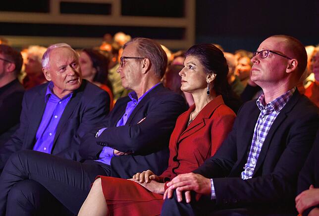 Linken-Politiker unter sich beim Jahresauftakt der Linken in Berlin 2018 (von links): Oskar Lafontaine, Dietmar Bartsch, Sahra ...