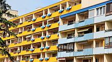 Ein Wohnkomplex in der Wöschhalde: Auf dem Balkon einer der Wohnungen kommt es am Mittwoch, 23. Juli, zu einer starken Rauchentwicklung ...